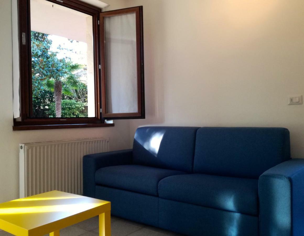 Apartamento Terrazza Sugli Ulivi Riva del Garda Exterior foto